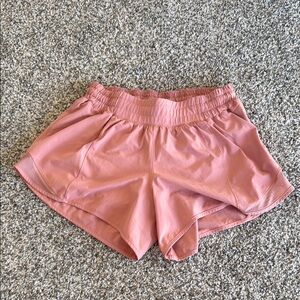 lululemon athletica dusty rose/blush/pink hotty hot shorts